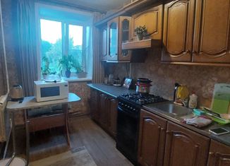 Продам двухкомнатную квартиру, 51.6 м2, Бор, 2-й микрорайон, 4А