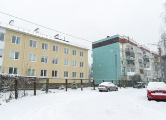 2-комнатная квартира на продажу, 51.8 м2, Кыштым, улица Бажова, 1