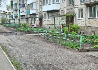 Продается 3-комнатная квартира, 61.7 м2, поселок городского типа Шушенское, 2-й микрорайон, 6