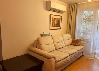 Продажа 2-ком. квартиры, 45 м2, Москва, улица Толбухина, 13к7, улица Толбухина