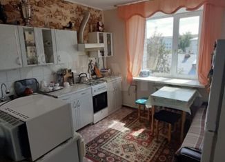 Продажа 1-комнатной квартиры, 38 м2, посёлок городского типа Хотынец, улица имени Сергея Поматилова, 34