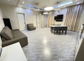 Продаю 3-ком. квартиру, 71 м2, Москва, улица Трёхгорный Вал, 12с1, метро Улица 1905 года