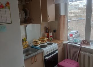 Продам двухкомнатную квартиру, 44 м2, Черногорск, улица Красных Партизан, 23