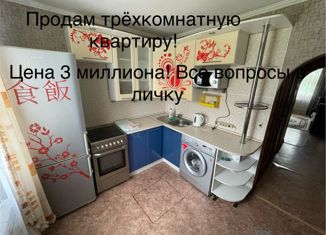 Продаю трехкомнатную квартиру, 51.4 м2, Татарск, Полевая улица, 51