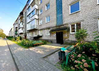 Продажа 4-ком. квартиры, 67 м2, Черняховск, Калининградская улица, 22