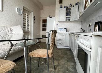 Продается четырехкомнатная квартира, 121 м2, Москва, Веерная улица, 30к2, Веерная улица