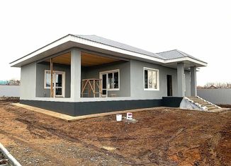 Продаю дом, 100 м2, село Жуково, улица Ромащенко