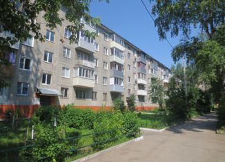 Продаю 2-ком. квартиру, 45.8 м2, Серпухов, Центральная улица, 160к7