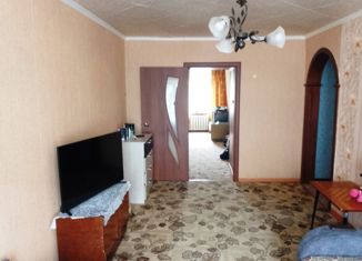 3-комнатная квартира на продажу, 58.9 м2, поселок городского типа Таврическое, площадь Победы, 7