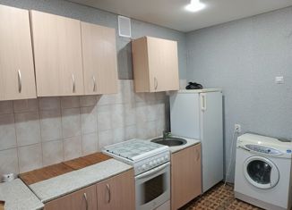 Сдача в аренду 1-ком. квартиры, 35 м2, Волжский, улица Мира, 54