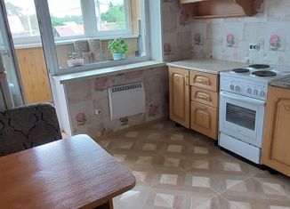 Продаю однокомнатную квартиру, 32.7 м2, Уссурийск, Слободская улица, 12