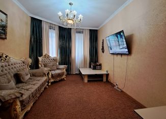 Четырехкомнатная квартира на продажу, 82.6 м2, Тюменская область, улица Чапаева, 93