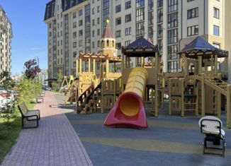 2-ком. квартира на продажу, 63.4 м2, Зеленоградск, улица Автомобилистов, 9