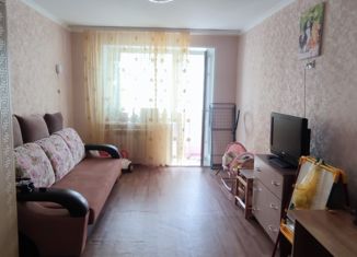 Трехкомнатная квартира на продажу, 59 м2, Кремёнки, улица Строителей, 1