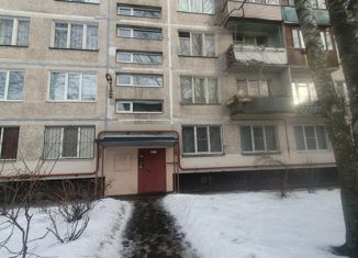 Продам комнату, 52.1 м2, Санкт-Петербург, Белградская улица, 34к3, метро Проспект Славы