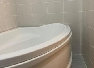 Продаю 1-ком. квартиру, 32.3 м2, деревня Казанцево, Строительная улица, 26