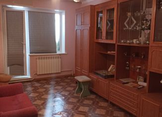 2-ком. квартира в аренду, 48 м2, Муравленко, улица Муравленко, 13