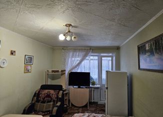 Продам 2-комнатную квартиру, 45 м2, Свердловская область, улица Чапаева, 27