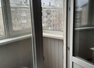 Продается 2-комнатная квартира, 47.6 м2, Соликамск, Молодёжная улица, 9Д