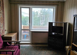 Продается двухкомнатная квартира, 50 м2, Асбест, Ленинградская улица, 39