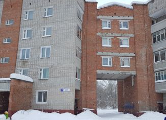 Продам двухкомнатную квартиру, 48.9 м2, Кировская область, 21-й микрорайон, 17