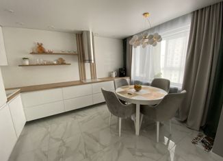 3-комнатная квартира на продажу, 81.8 м2, Барнаул, Северный Власихинский проезд, 96, ЖК Адмирал