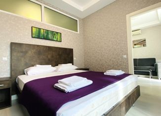 Продам 3-ком. квартиру, 75 м2, Алушта, Краснофлотская улица, 1к10