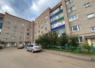 Продам 3-ком. квартиру, 55.9 м2, Республика Башкортостан, улица Гизатуллина, 19