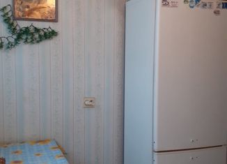 Продам 3-комнатную квартиру, 61 м2, Коммунар, Гатчинская улица, 16А