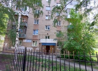 Продается 3-комнатная квартира, 53 м2, Екатеринбург, Комсомольская улица, 2А, Комсомольская улица
