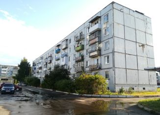Продам двухкомнатную квартиру, 43.3 м2, посёлок Новосмолинский, Шоссейная улица, 6