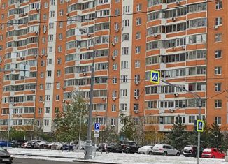 Продаю 1-ком. квартиру, 37.4 м2, Москва, улица Маршала Кожедуба, 2к1, район Люблино