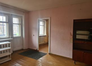 Продам 3-комнатную квартиру, 55.3 м2, Бугульма, улица Космонавтов, 2