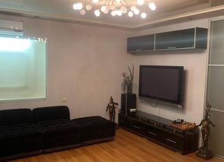 Сдаю 3-комнатную квартиру, 100 м2, Пенза, улица Бородина, 4