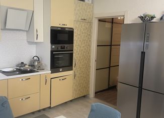 Продается 2-комнатная квартира, 67 м2, Казань, улица Хусаина Мавлютова, 42