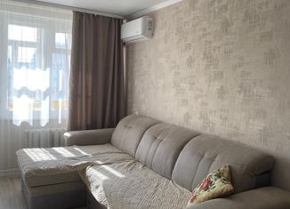 Продам 3-ком. квартиру, 62 м2, Оренбург, улица Сергея Лазо, 12, жилой район Степной