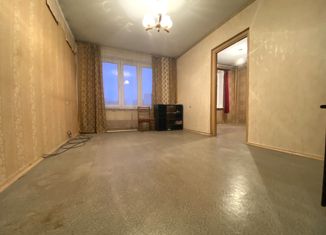 Продаю трехкомнатную квартиру, 50 м2, Москва, Загорьевская улица, 10к1, Загорьевская улица