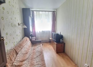 Комната в аренду, 57 м2, Луга, проспект Володарского, 37к5