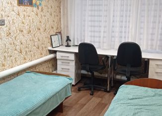 Продажа 3-комнатной квартиры, 58.4 м2, село Новотроицкое, улица Ленина, 2