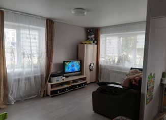 Продаю 1-ком. квартиру, 32 м2, поселок городского типа Приютово, улица 50 лет ВЛКСМ, 11