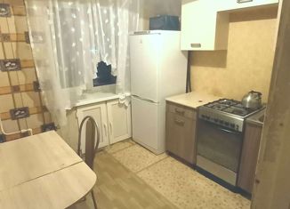 Продаю 1-ком. квартиру, 30 м2, Краснокамск, улица Чапаева, 57