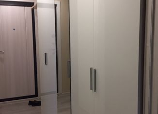 Продам 3-ком. квартиру, 50 м2, Москва, Профсоюзная улица, 156к1, район Тёплый Стан