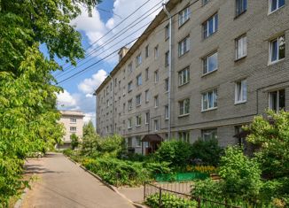 Продам 2-комнатную квартиру, 48.8 м2, поселок Бугры, Шоссейная улица, 10