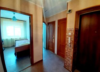 Продаю четырехкомнатную квартиру, 61 м2, Белебей, Интернациональная улица, 122