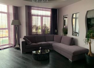 Продам 3-ком. квартиру, 103 м2, Москва, улица Дыбенко, 14к2, улица Дыбенко