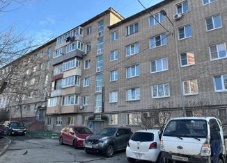 Продам 3-ком. квартиру, 57.8 м2, Владивосток, Первомайский район, улица Сафонова, 4