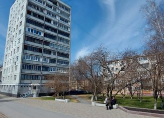 Продается 3-комнатная квартира, 60.2 м2, Кемерово, проспект Ленина, 78