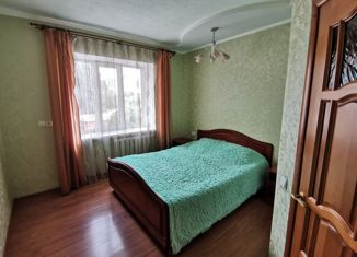 Сдам в аренду двухкомнатную квартиру, 65 м2, Новочеркасск, Первомайская улица, 97