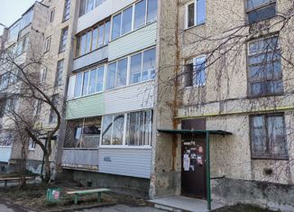 Продается однокомнатная квартира, 36.3 м2, Невьянск, улица Мартьянова, 33