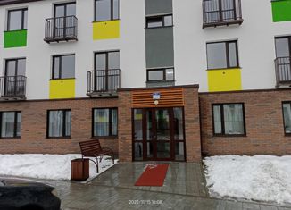 Продам 1-ком. квартиру, 41 м2, посёлок Октябрьский, улица Французский Квартал, 19